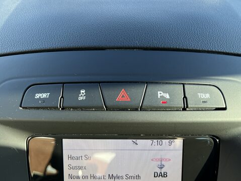 Vauxhall Insignia 2.0T SIDI Elite 5dr [Start Stop] 24