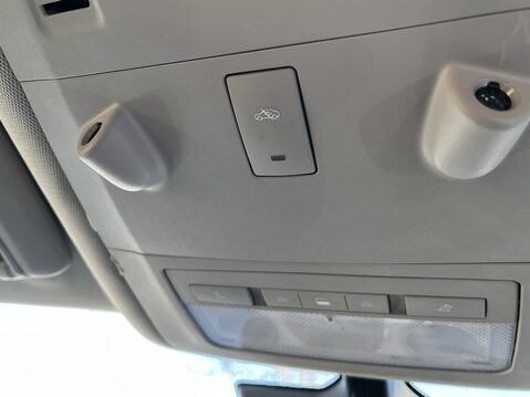 Vauxhall Insignia 2.0T SIDI Elite 5dr [Start Stop] 25