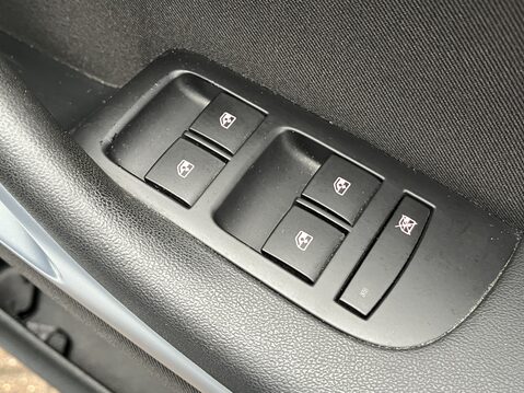 Vauxhall Zafira 1.4T Exclusiv 5dr 18