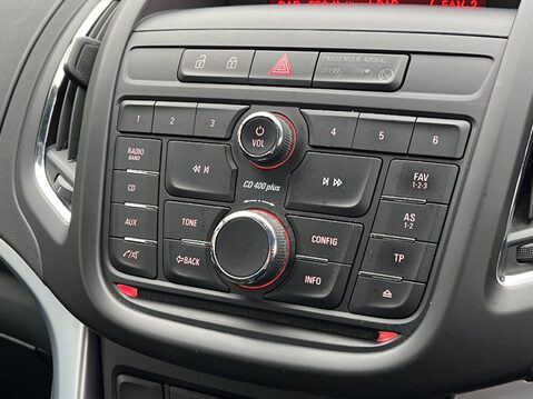 Vauxhall Zafira 1.4T Exclusiv 5dr 26