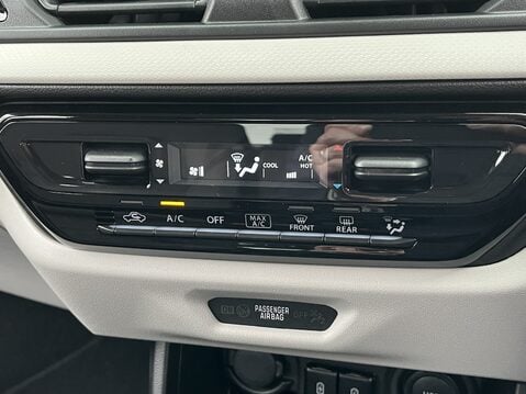 Suzuki Swift 1.2 Mild Hybrid Motion 5dr 28