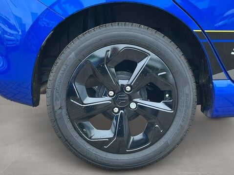 Suzuki Swift 1.2 Mild Hybrid Motion 5dr 11