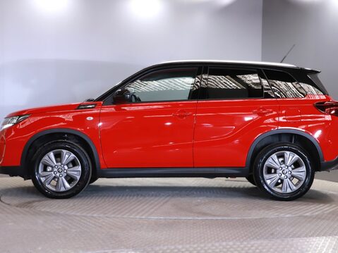 Suzuki Vitara 1.5 Hybrid Motion 5dr AGS 4