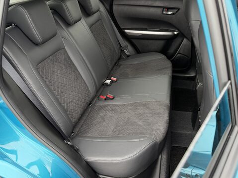 Suzuki Vitara 1.5 Hybrid SZ5 5dr AGS 38