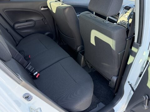Suzuki Splash 1.2 SZ4 5dr 29