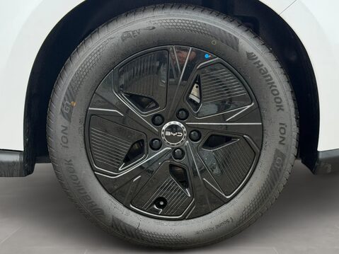 BYD Seal 6 1.5 DM-i Boost 5dr e-CVT 13