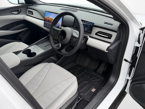 BYD Seal 6 1.5 DM-i Boost 5dr e-CVT 18