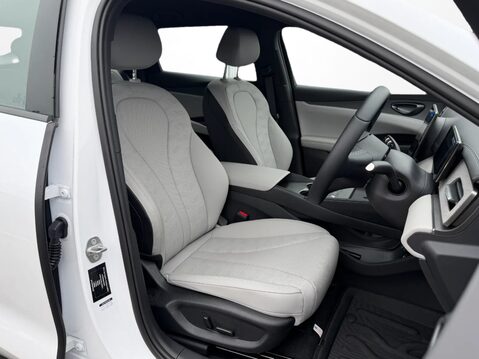 BYD Seal 6 1.5 DM-i Boost 5dr e-CVT 17