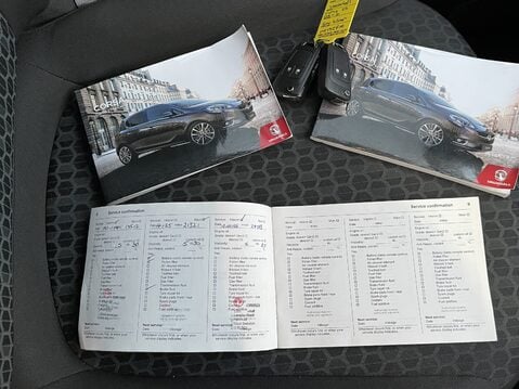 Vauxhall Corsa 1.4 SE Nav 5dr 32