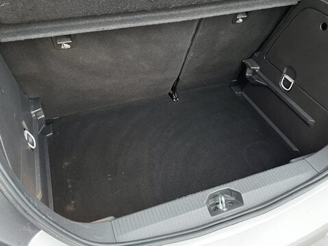 Vauxhall Corsa 1.4 SE Nav 5dr 35