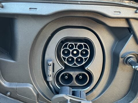 Suzuki e Vitara 128kW Motion 61kWh 5dr Auto 26