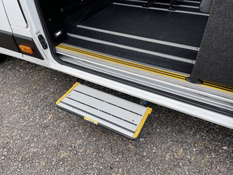 Citroen Relay 2.0 40 L4H2 FLEXILITE 17 SEATER NON D1 MINIBUS with sensors and ramp. 7