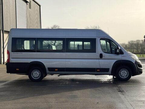Citroen Relay 2.0 40 L4H2 Lightweight 17 seater minibus with full ramp and parking sensor 13