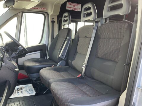 Citroen Relay 2.0 40 L4H2 Lightweight 17 seater minibus with full ramp and parking sensor 20