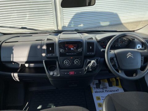 Citroen Relay 2.0 40 L4H2 Lightweight 17 seater minibus with full ramp, A/C and sensors 3