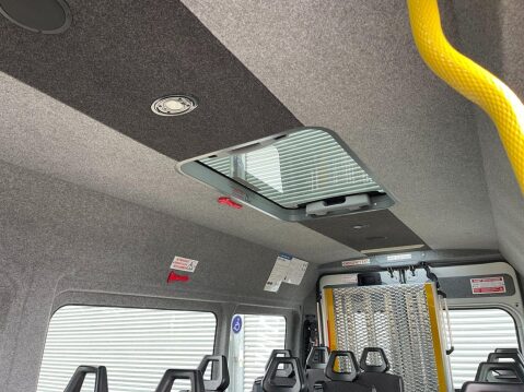 Citroen Relay 2.0 BlueHDi 40 L4H2 17 Seater Minibus with adjustable Air suspension 6