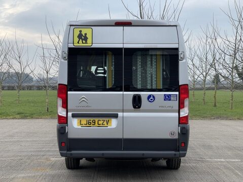 Citroen Relay 2.0 BlueHDi 40 L4H2 17 Seater Minibus with adjustable Air suspension 15