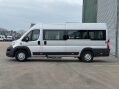Citroen Relay 2.0 BlueHDi 40 L4H2 17 Seater Minibus with adjustable Air suspension 16