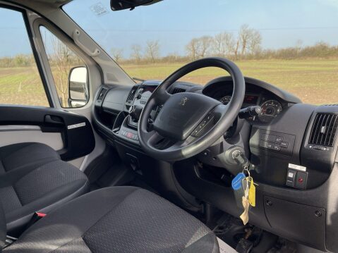 Peugeot Boxer 2.0 440 L4H2 17 seat MINIBUS LITE Non D1, Full width ramp & parking sensors 14