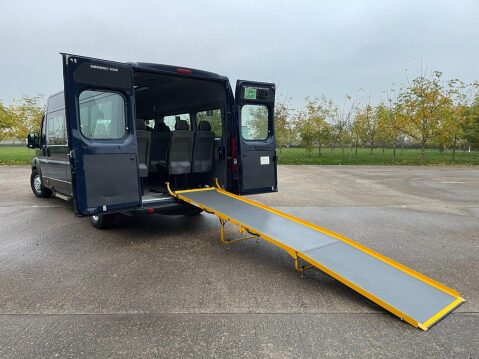 Peugeot Boxer 2.0 BlueHdi 440 L4H2 MINIBUS LITE, Non D1, 17 SEAT with FULL WIDTH RAMP 2