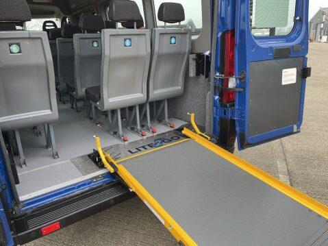 Peugeot Boxer 2.0 BlueHDi 440 17 seat lightweight minibus with ramp and A/C. L4 H2 Euro6 33