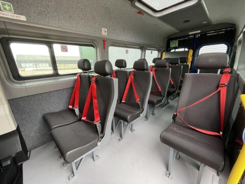 Peugeot Boxer 2.0 BlueHDi 440 17 seat lightweight minibus with ramp and A/C. L4 H2 Euro6 29