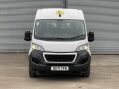 Peugeot Boxer 2.2 BlueHDi 435 S 17 seat lightweight NON D1 minibus with parking sensors. 12
