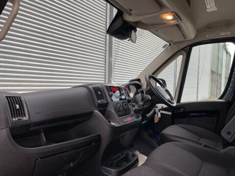 Peugeot Boxer 2.2 BlueHDi 440 17 seat Lightweight, NON D1 minibus, Sensors, Camera, Ramp 19