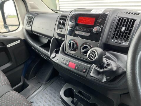 Peugeot Boxer 2.2 BlueHDi 440 17 seat Lightweight, NON D1 minibus, Sensors, Camera, Ramp 23