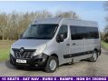 Renault Master 2.3 dCi 35 15 Seater Minibus with removable ramps LWB Medium Roof Euro 6 1