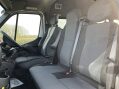 Renault Master 2.3 dCi 35 15 Seater Minibus with removable ramps LWB Medium Roof Euro 6 18