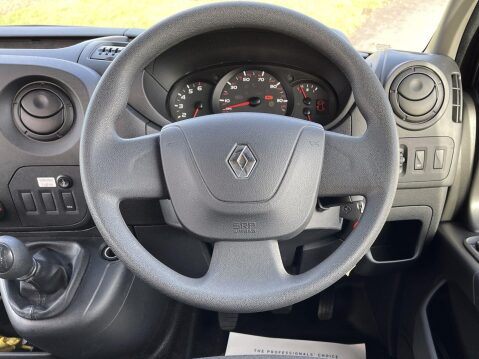 Renault Master 2.3 dCi 35 15 Seater Minibus with removable ramps LWB Medium Roof Euro 6 19