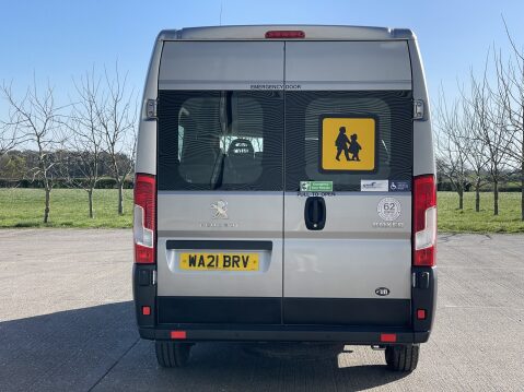 Peugeot Boxer 2.2 BLUEHDI L4H2 17 seat Lightweight Non D1 minibus with parking sensors 14