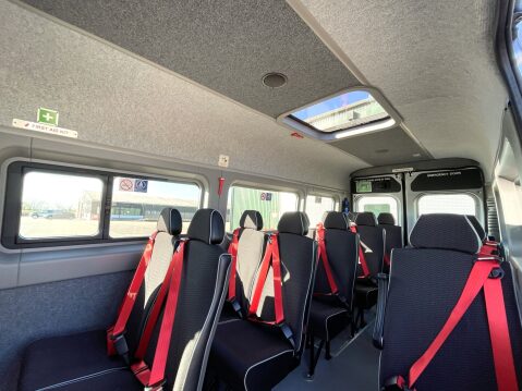 Peugeot Boxer 2.2 BLUEHDI L4H2 17 seat Lightweight Non D1 minibus with parking sensors 28