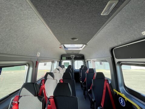 Peugeot Boxer 2.2 BLUEHDI L4H2 17 seat Lightweight Non D1 minibus with parking sensors 30