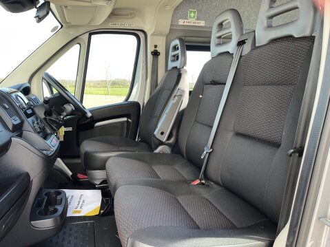 Peugeot Boxer 2.2 BLUEHDI L4H2 17 seat Lightweight Non D1 minibus with parking sensors 20