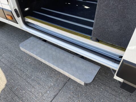 Citroen Relay L4H2 BLUEHDI 17 SEAT LIGHTWEIGHT NON D1 MINIBUS E6 with Parking sensors 6