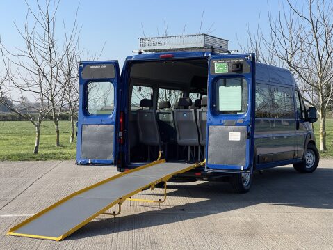 Peugeot Boxer BLUE HDI 440 L4H2 17 SEAT LIGHTWEIGHT NON D1 MINIBUS with roof rack 31