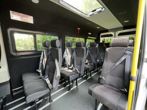 Citroen Relay 40 L4H2 17 Seat Lightweight non D1* Minibus with Hydraulic passenger lift 4