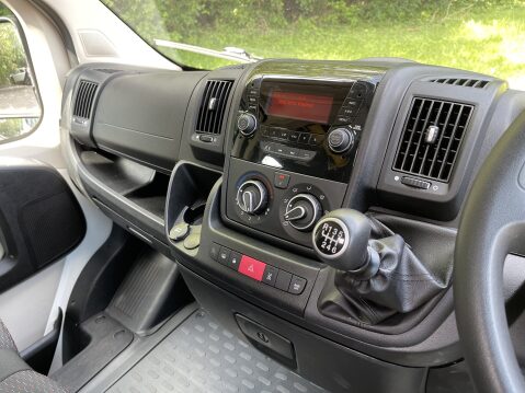 Citroen Relay 40 L4H2 17 Seat Lightweight non D1* Minibus with Hydraulic passenger lift 24