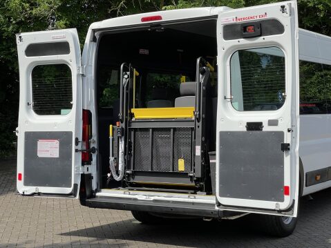 Citroen Relay 40 L4H2 17 Seat Lightweight non D1* Minibus with Hydraulic passenger lift 8