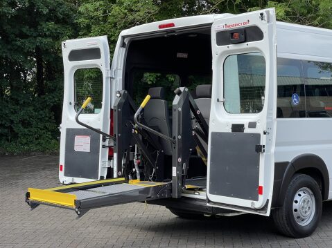 Citroen Relay 40 L4H2 17 Seat Lightweight non D1* Minibus with Hydraulic passenger lift 7