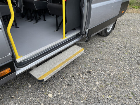 Peugeot Boxer BLUEHDI 440 L4 H2 17 Seat Minibus Non D1 Lightweight Euro 6 8
