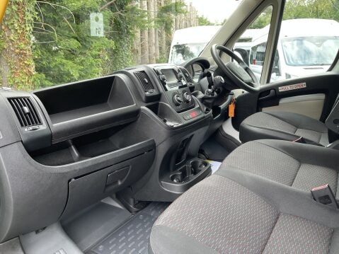 Citroen Relay 35 L4H2 17 SEAT MINIBUS NON D1 with NAV A/C CRUISE SENSORS RAMP 21