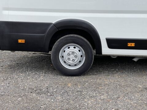 Citroen Relay 35 L4H2 17 SEAT MINIBUS NON D1 with NAV A/C CRUISE SENSORS RAMP 38