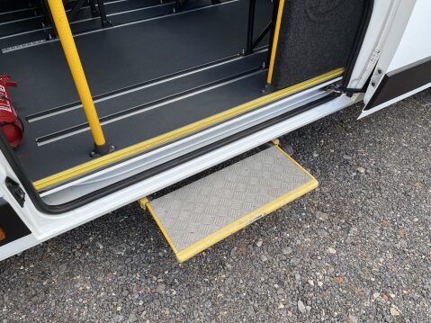 Peugeot Boxer 435 L4H2 17SEAT NonD1 minibus with A/C, Nav, Sensors. E6 7