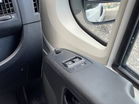 Peugeot Boxer 435 L4H2 17SEAT NonD1 minibus with A/C, Nav, Sensors. E6 23