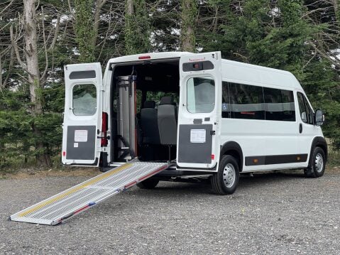 Citroen Relay 40 L4H2 BLUEHDI 17SEAT LIGHTWEIGHT MINIBUS NonD1 with Sensors, AC, Ramp. E6 2