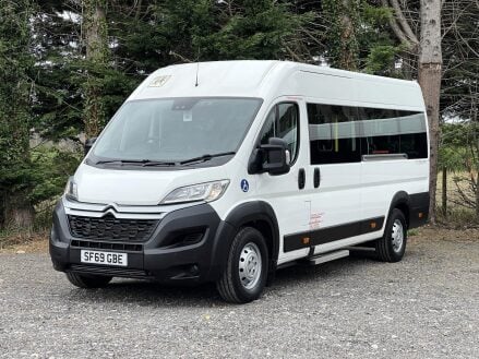 Citroen Relay 40 L4H2 BLUEHDI 17SEAT LIGHTWEIGHT MINIBUS NonD1 with Sensors, AC, Ramp. E6
