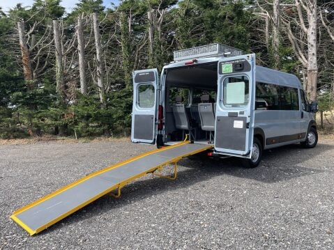 Peugeot Boxer BLUEHDI 440 L4H2 17SEAT MINIBUS LITE NonD1 A/C, RAMP, CAM, SENSORS, EURO 6 3